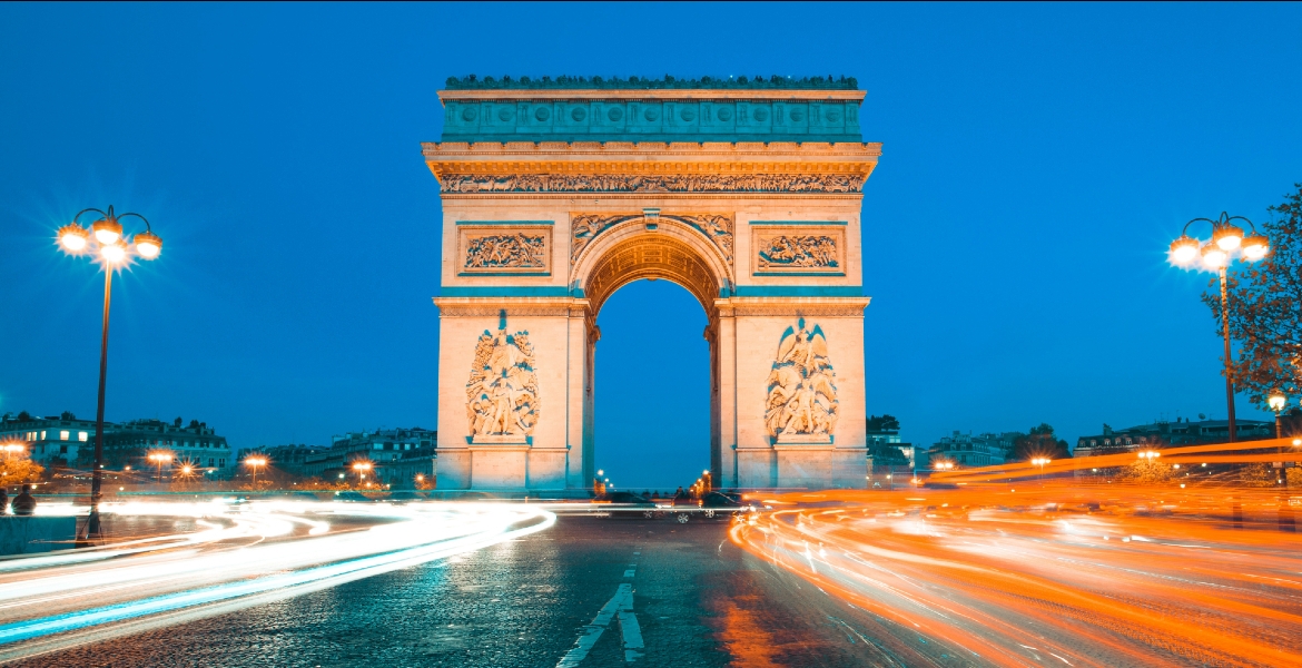 Photograph of the Arc de Triomphe in Paris