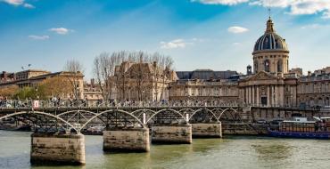 Photograph of the Pont des Arts in Paris